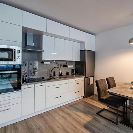 City Apartman Szekesfehervar Lägenhet *