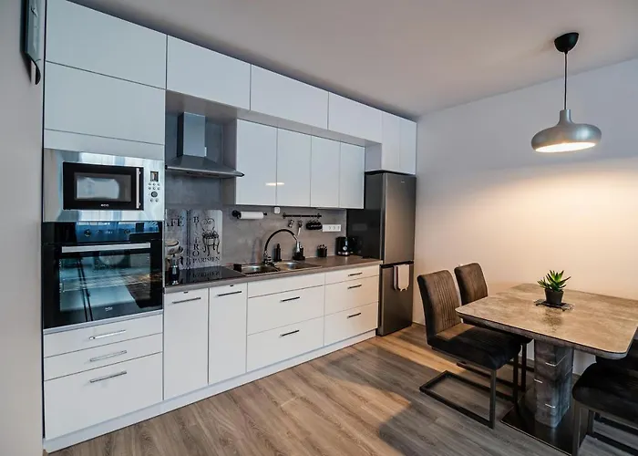 Apartment, Private Parking And Balcony Apartamento *